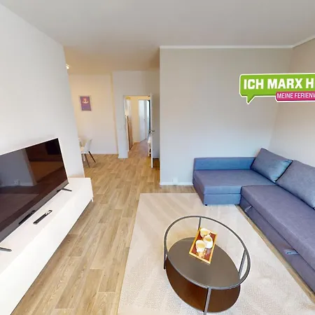 Apartament Wohlfuehlapartment Fuer 5 Personen, Haltestelle Der Linie 5 In Unmittelbarer Naehe, Wlan Chemnitz