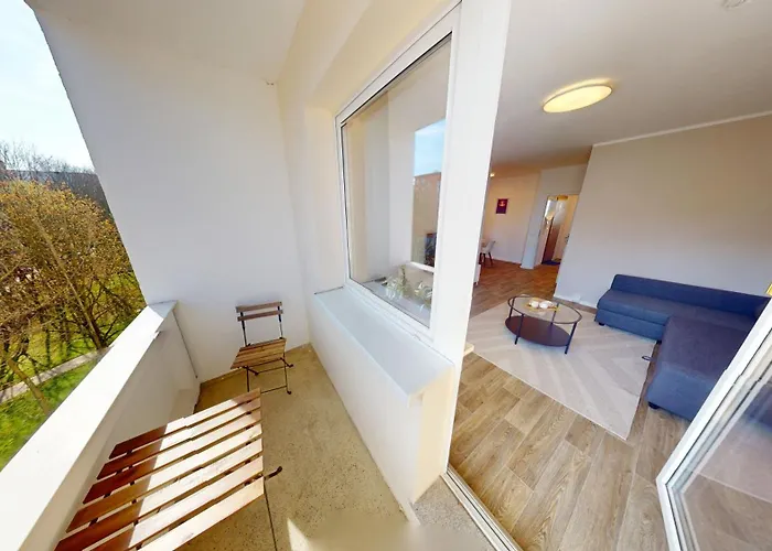 Wohlfuehlapartment Fuer 5 Personen, Haltestelle Der Linie 5 In Unmittelbarer Naehe, Wlan Chemnitz